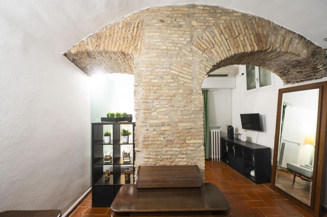 Campo De Fiori Grotto Apartment Róma Kültér fotó